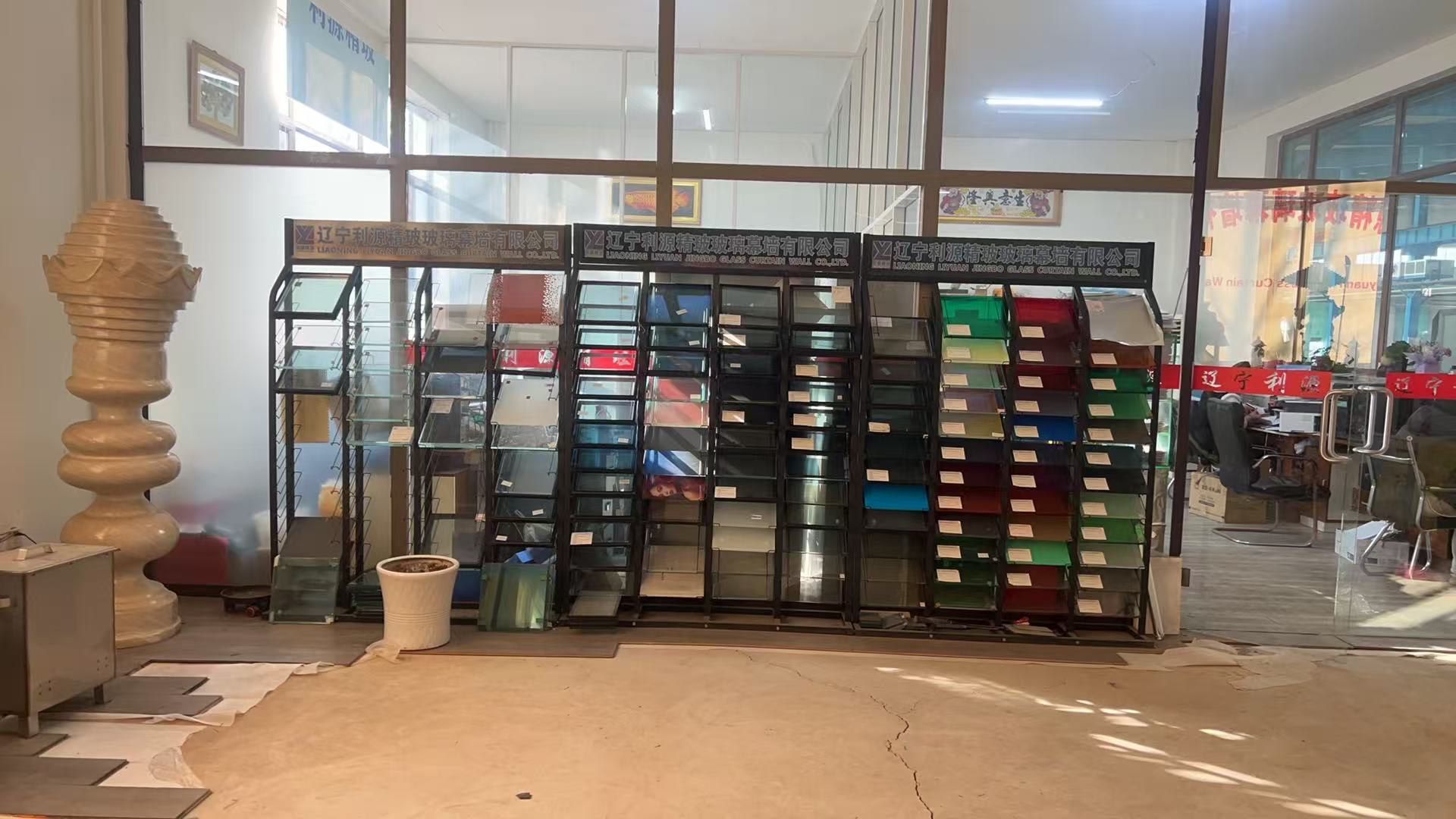 绵阳市工程玻璃批量采购夹层夹丝玻璃 - 一站式服务